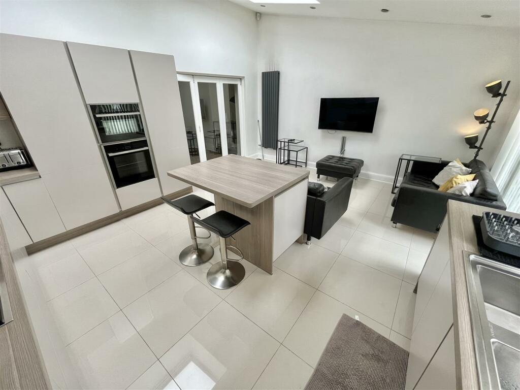 Open Plan Living Dining Kitchen Aspect 3