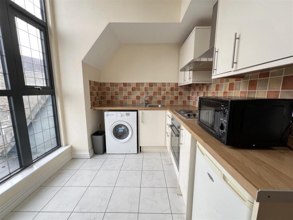 11 - Block of Flats for Auction, St George, Bristo