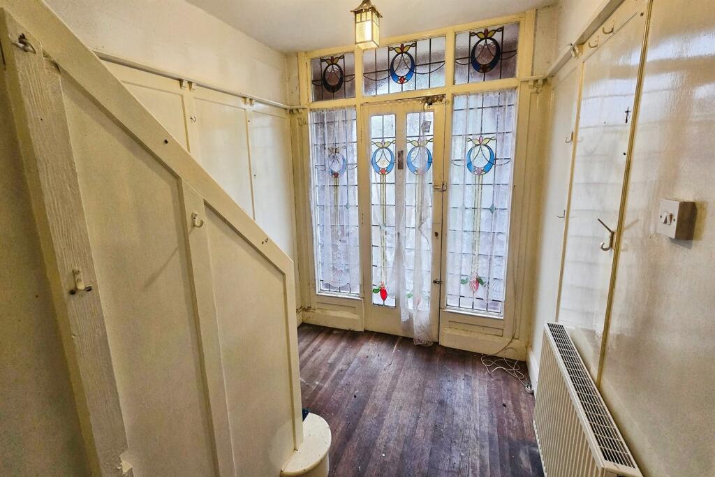 Bramcote Avenue, Chilwell, NG9 4DG