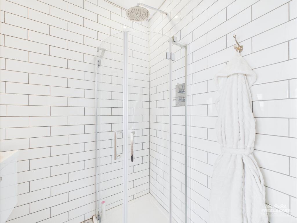 En-suite 1