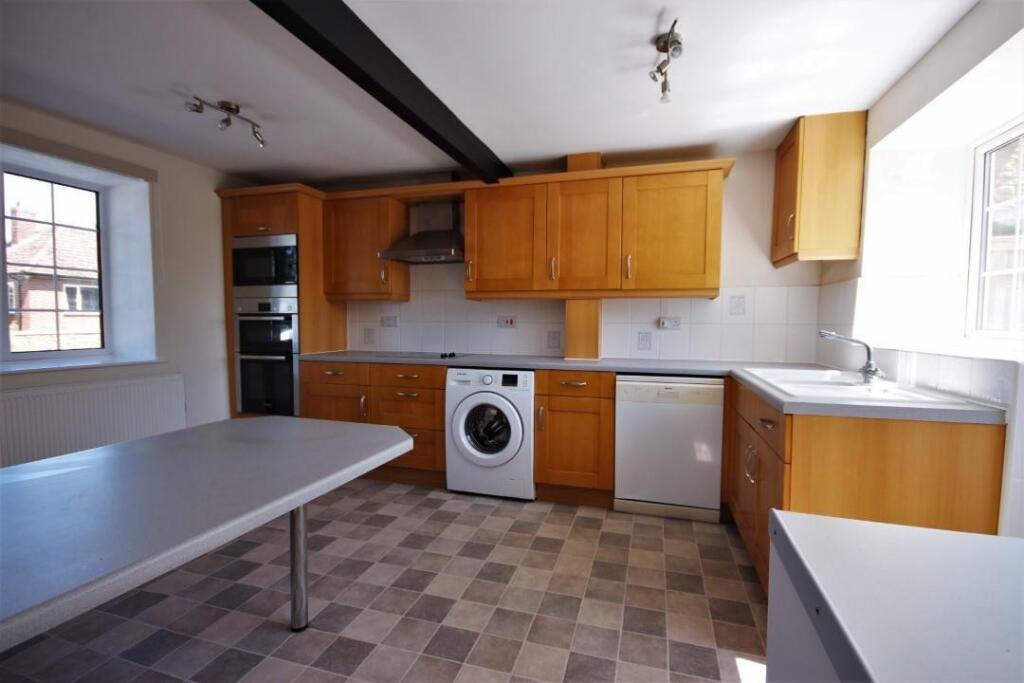 Kitchen (1)