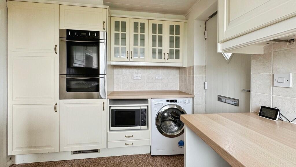 cb1b7973-5-42F0-A...