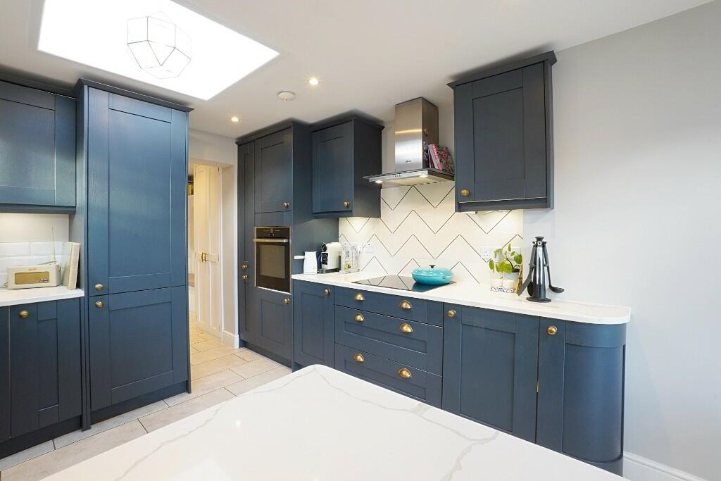 Kitchen dining room