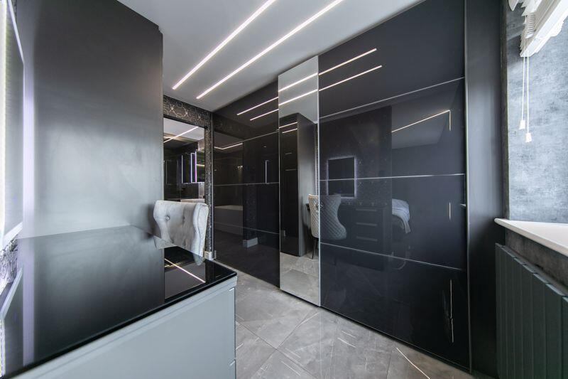 Bedroom 1 dressing room