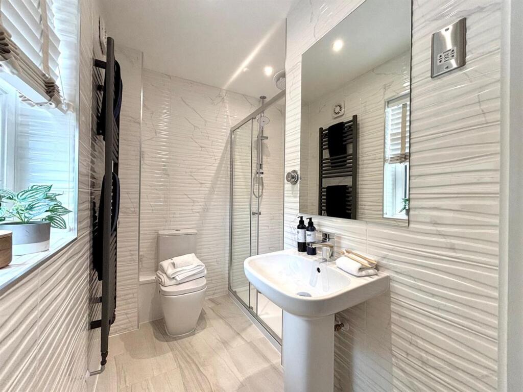 WhatsApp Image 2025-09-15 at 17.00.33_a46026a5.jpg