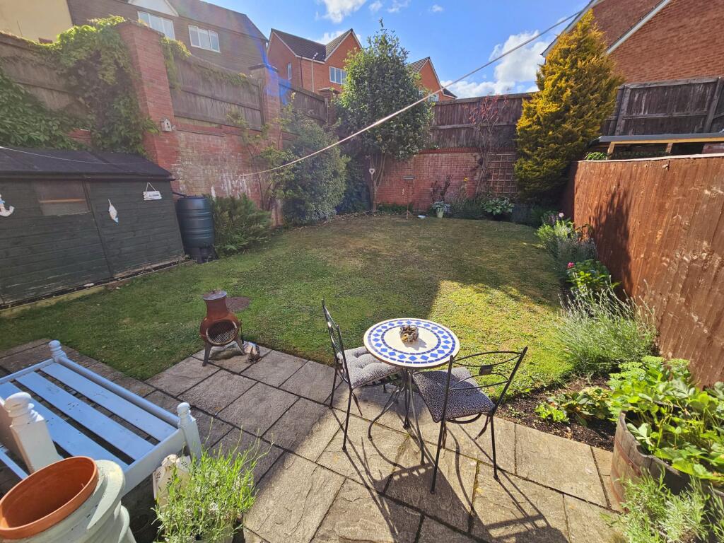 d3924df5-e95b-4b18-977e-1cefa3160783