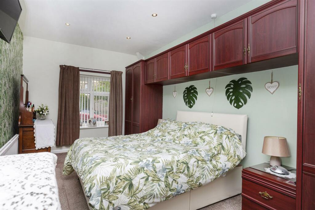 bedroom.jpg