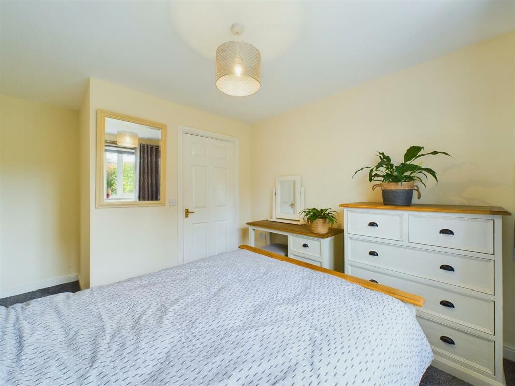 CAM01993G0-PR0133-ST