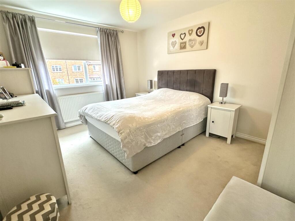 bed 1