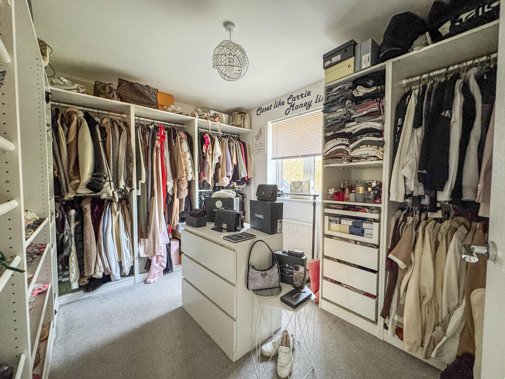 bed 3 dressing ro...