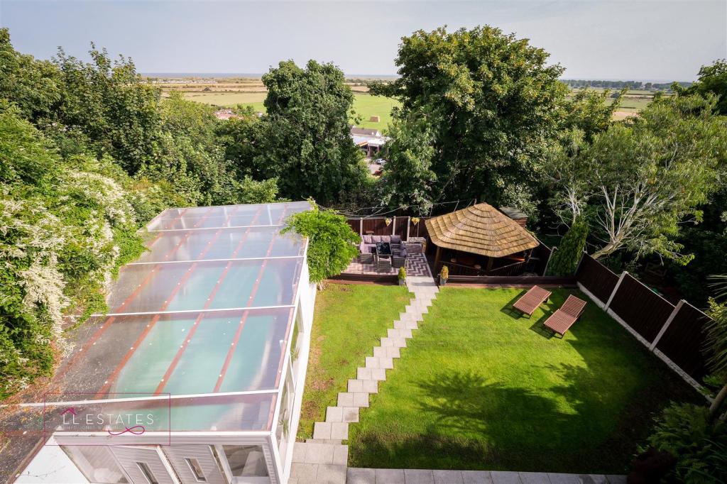 Garden &amp; view.jpg