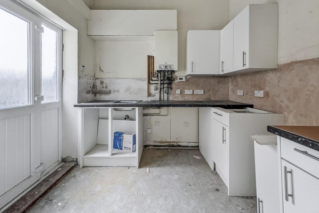 90 &amp; 90A Rawling Road, Gateshead, Tyne and Wear NE8 4QR