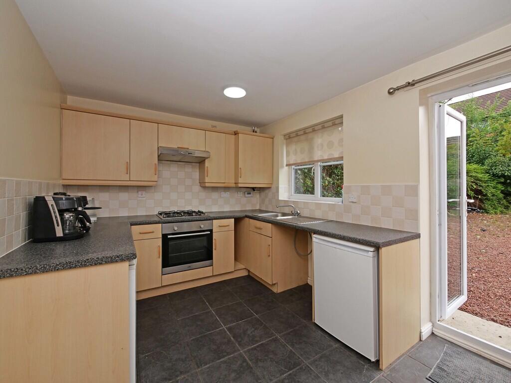 39 MOATHOUSE WAY ...