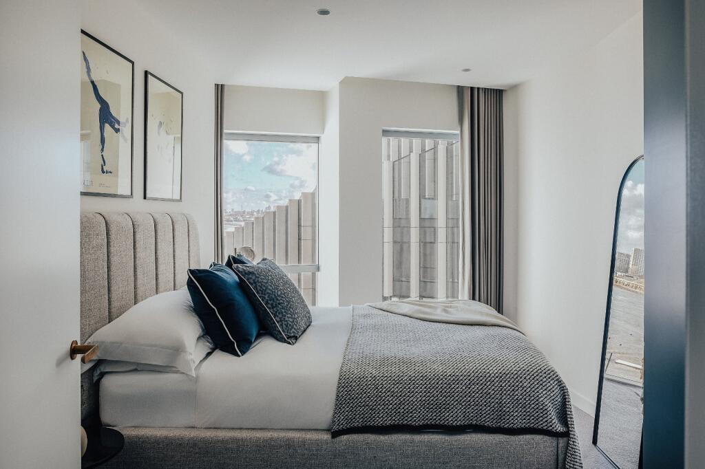 property in Greenwich Peninsula, 
River Way, SE10
