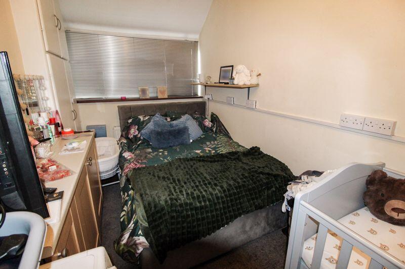 FAMILY ROOM/ CURRENTLY USED AS A BEDROOM