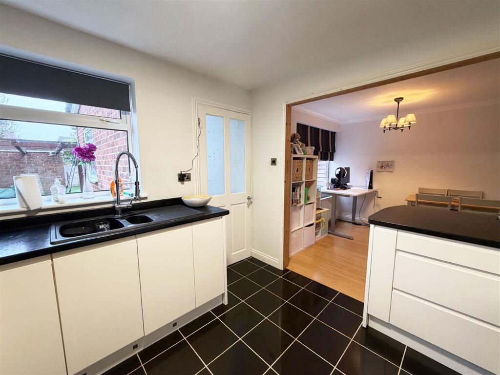 WCR Kitchen2 copy.jpg