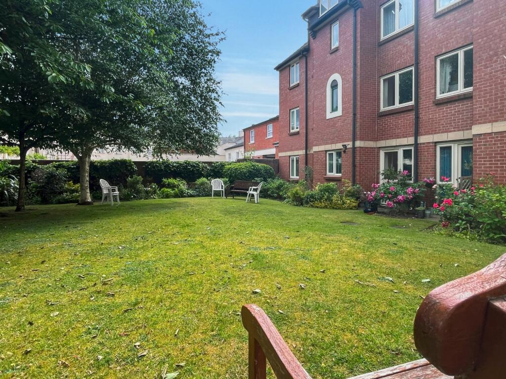 Communal-Gardens-III