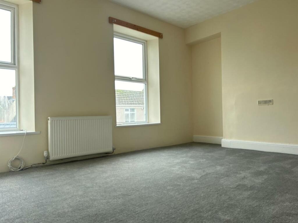 WhatsApp Image 2024-11-29 at 12.23.54 (2).jpeg