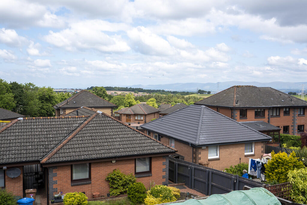 8 Fowler Cresent,...