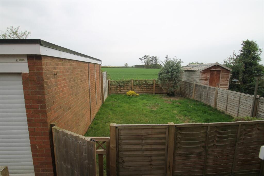 rear garden.JPG