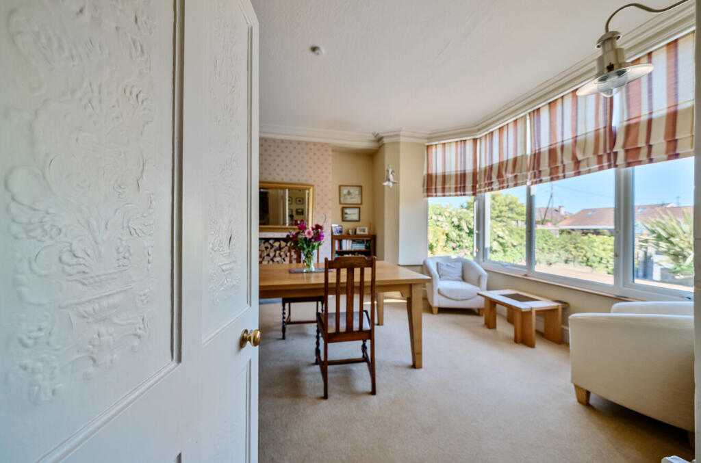 1294664-29-682761...