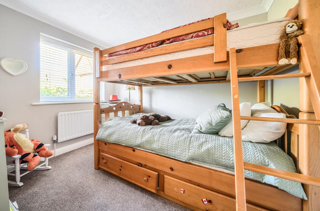 1349795-8-68c3e59...