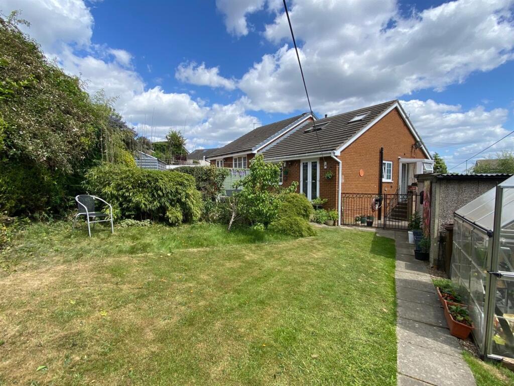 Bramleys Estate Agents - Park Lea - Bradley (4).jp