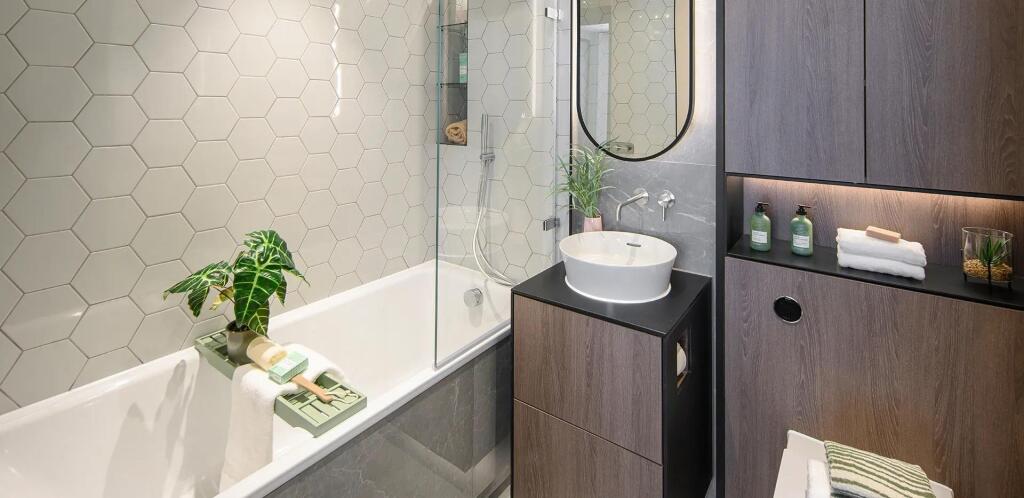 eden-grove_swan-apartment_bathroom-2_02012024.jpg