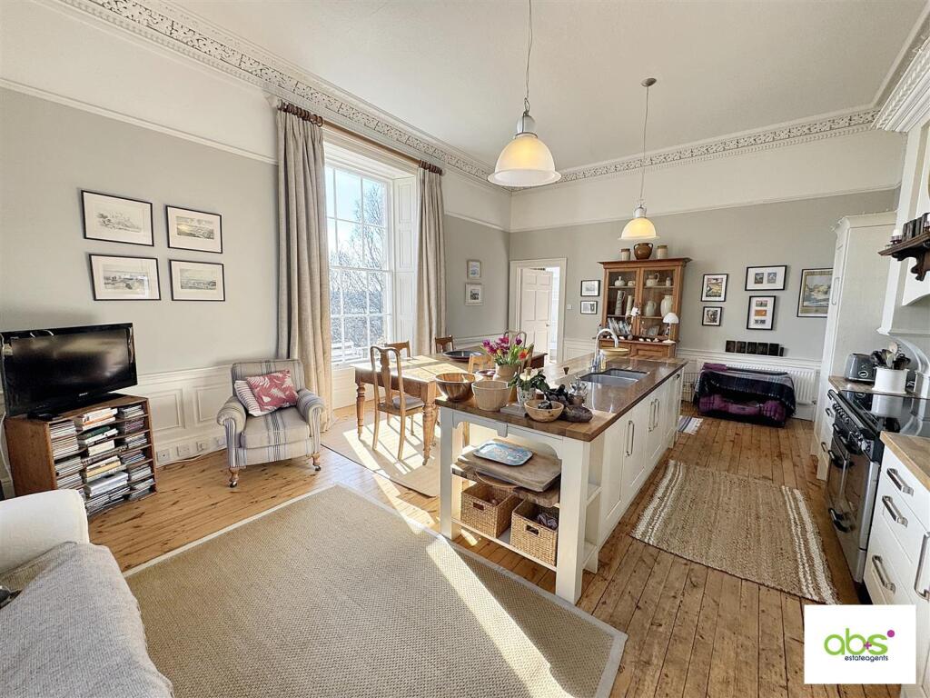 Family Dining Kitchen