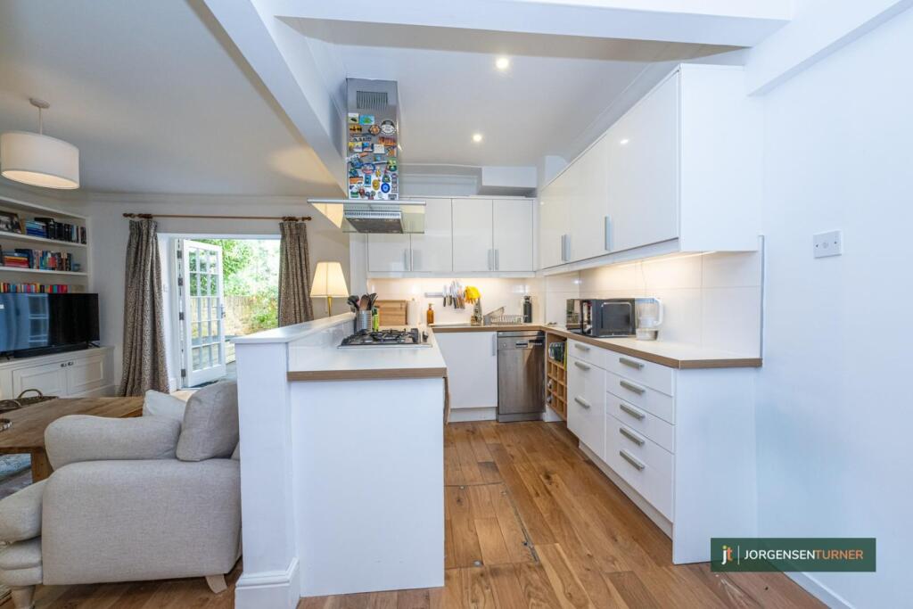 Kitchen .jpg