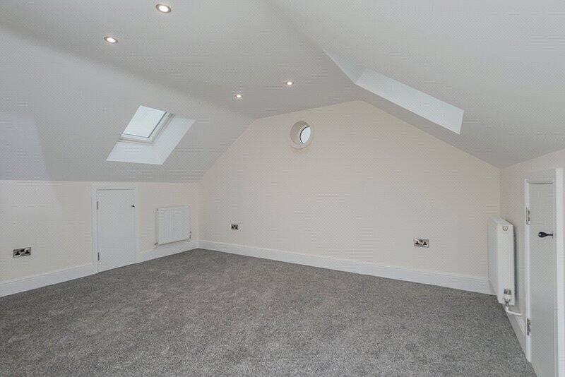 Top Floor Familyroom