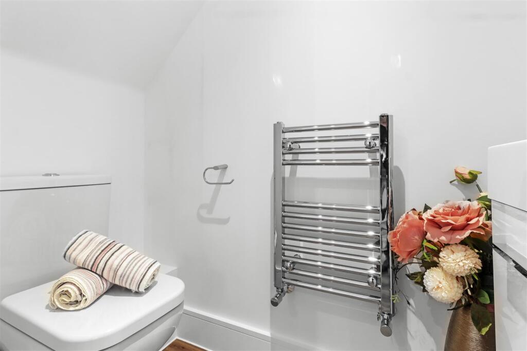 Cloakroom/WC