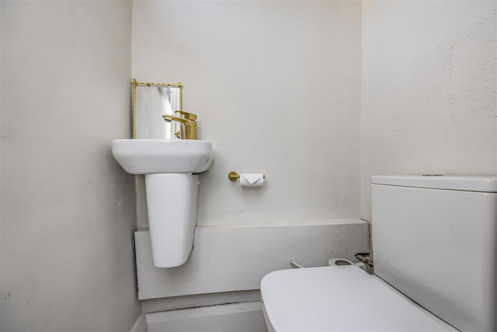 41 Beaconsfield Avenue, Cosham-PorticoMarketing-So