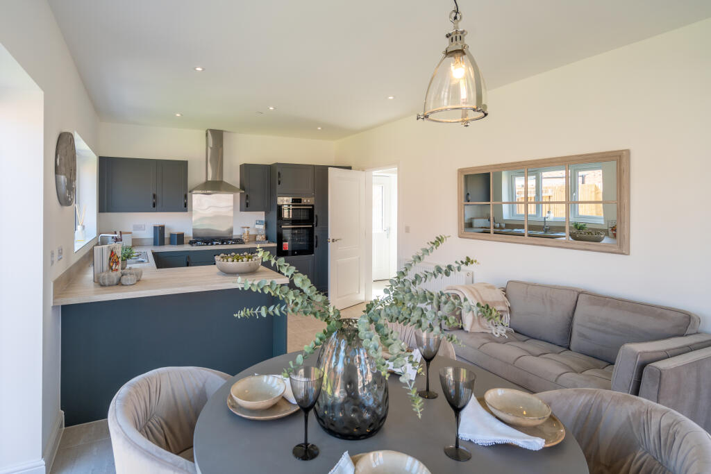 Quarry Road East,
Bebington,
Wirral,
CH63 3JW