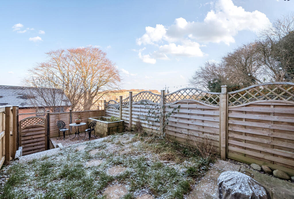 1395153-15-695bea...