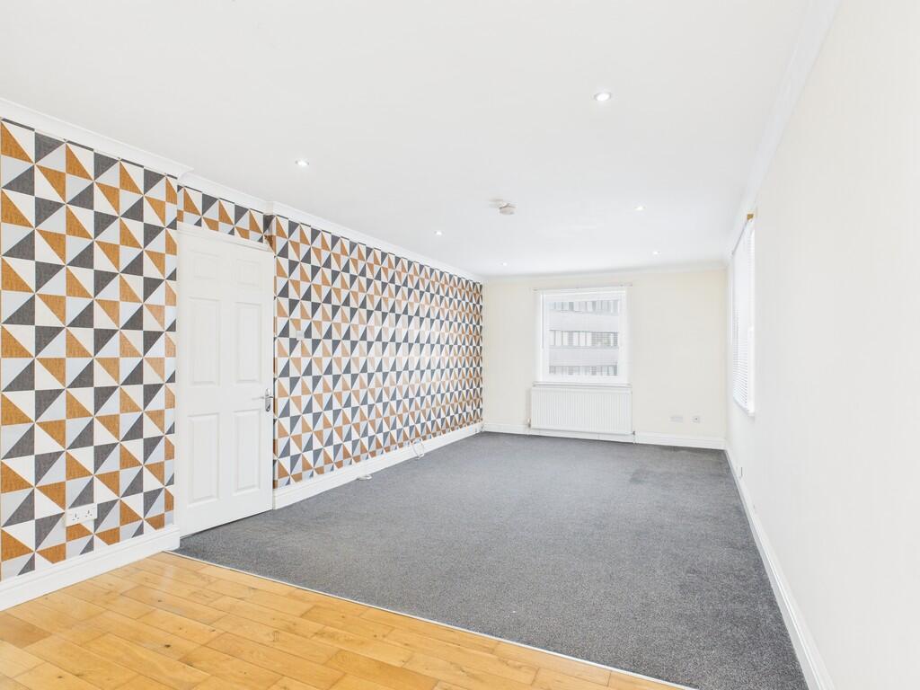 CAM05526G0-PR0024...