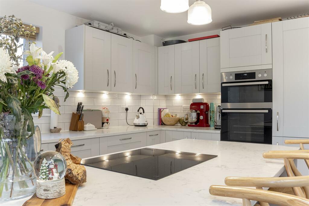 Dining Kitchen - D.jpg