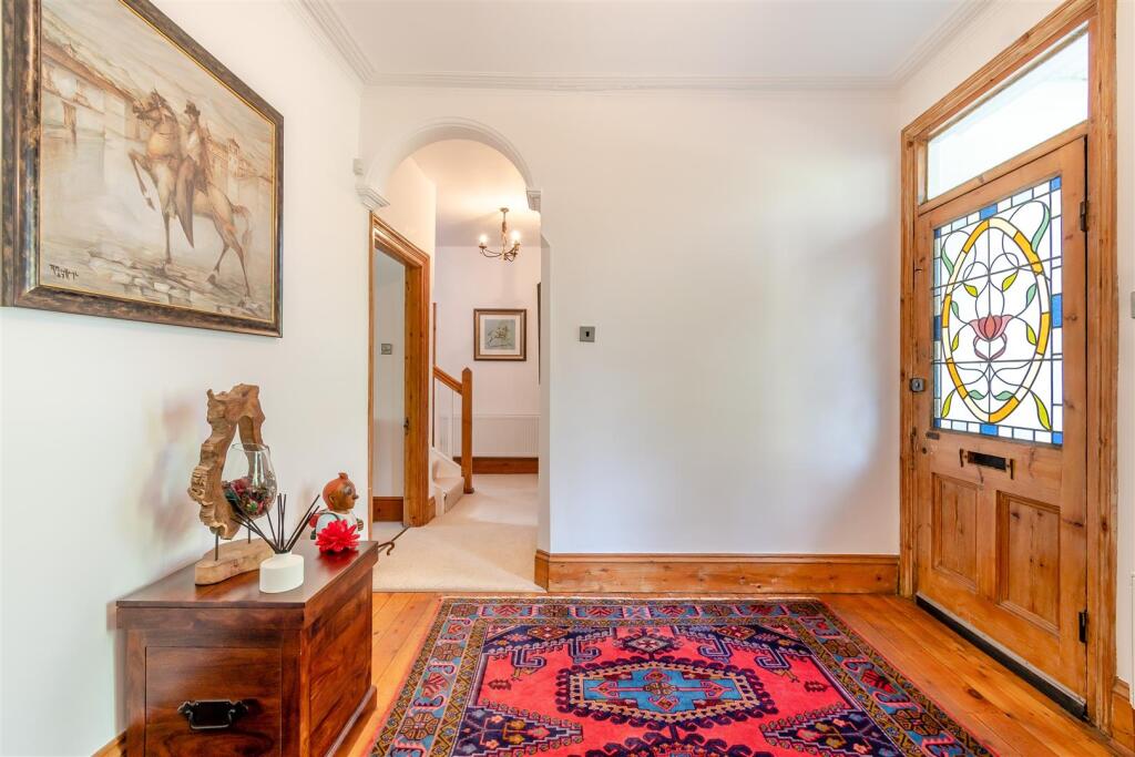 8639916-interior28.jpg