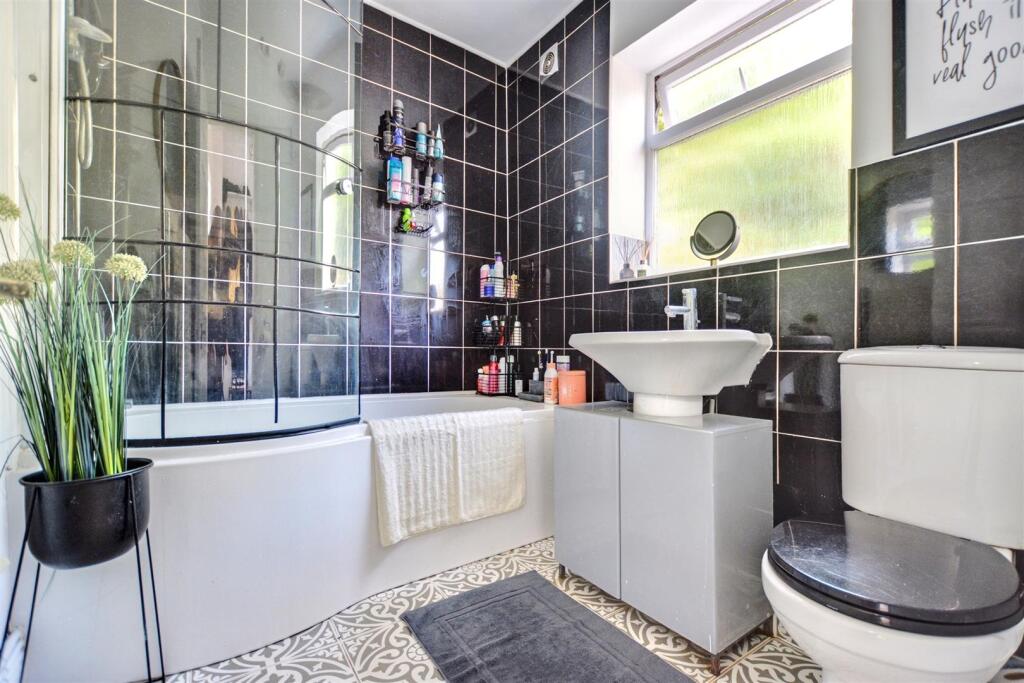 Bathroom.jpeg