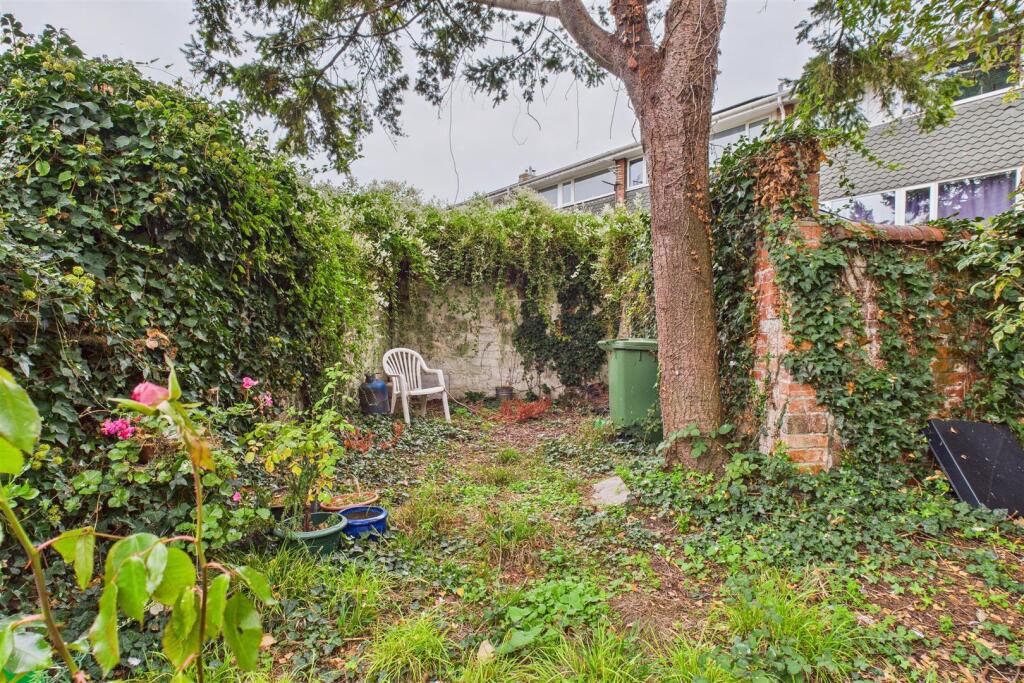 51 Benedict Street, Glastonbury, Somerset BA6 9NB 