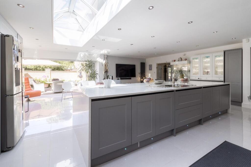 1 Turnberry Lane [HIGHres] 020.jpg