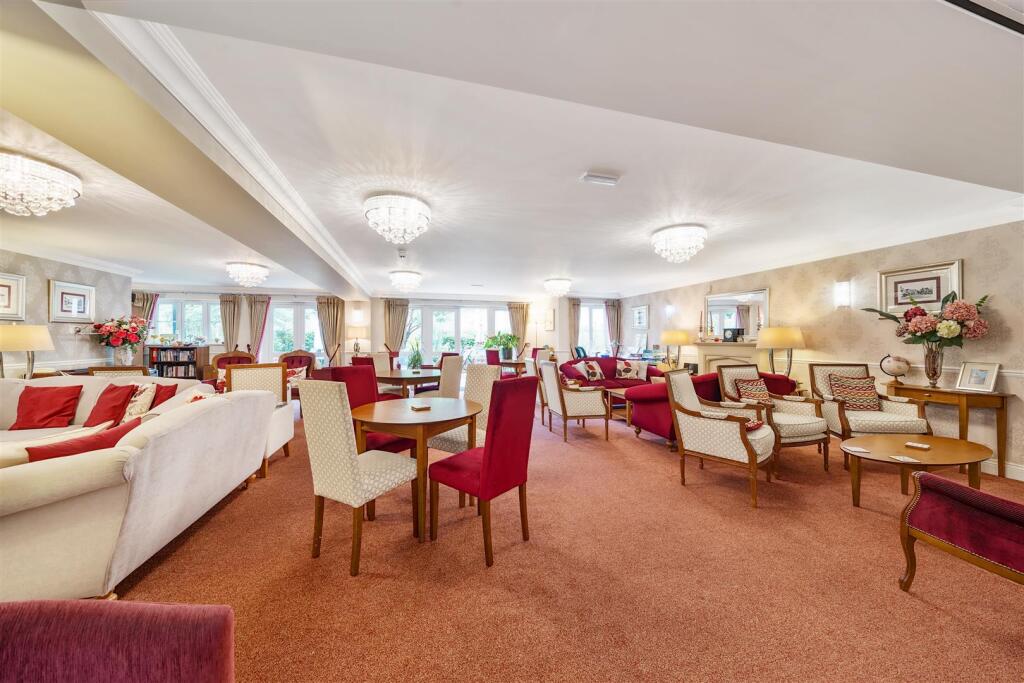 Owners Lounge (2).jpg