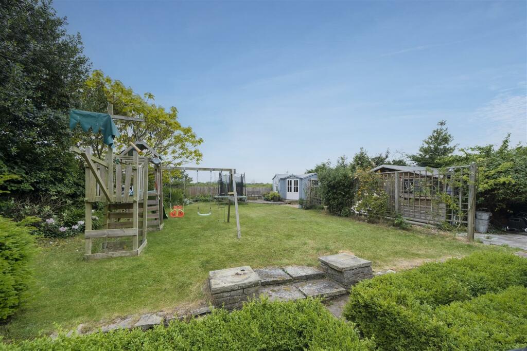 11A Whitegate Road-044.JPG