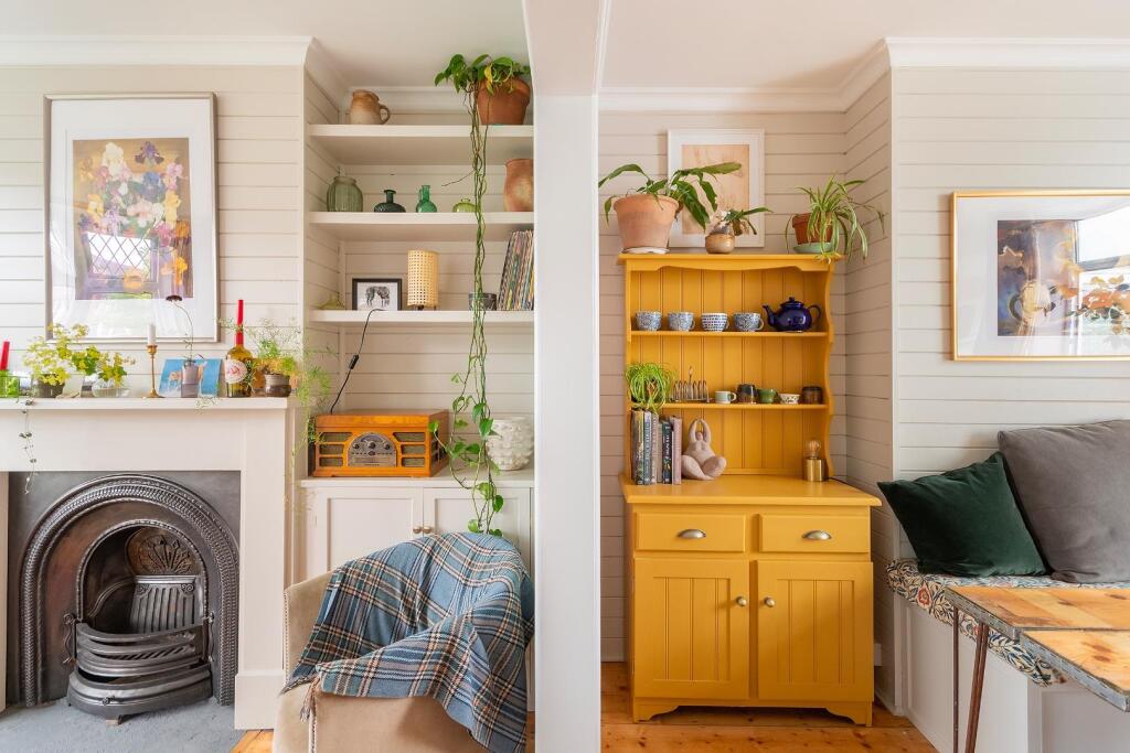 0C5RSG - Living Room D.jpg