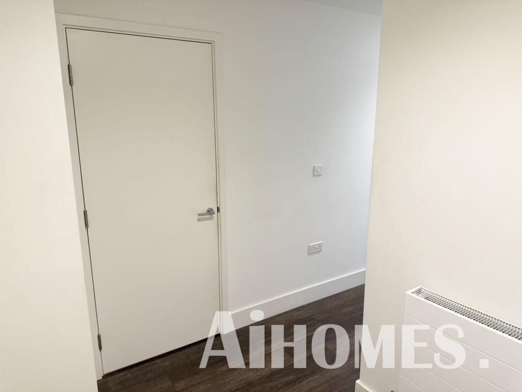 153300152400a40a1318