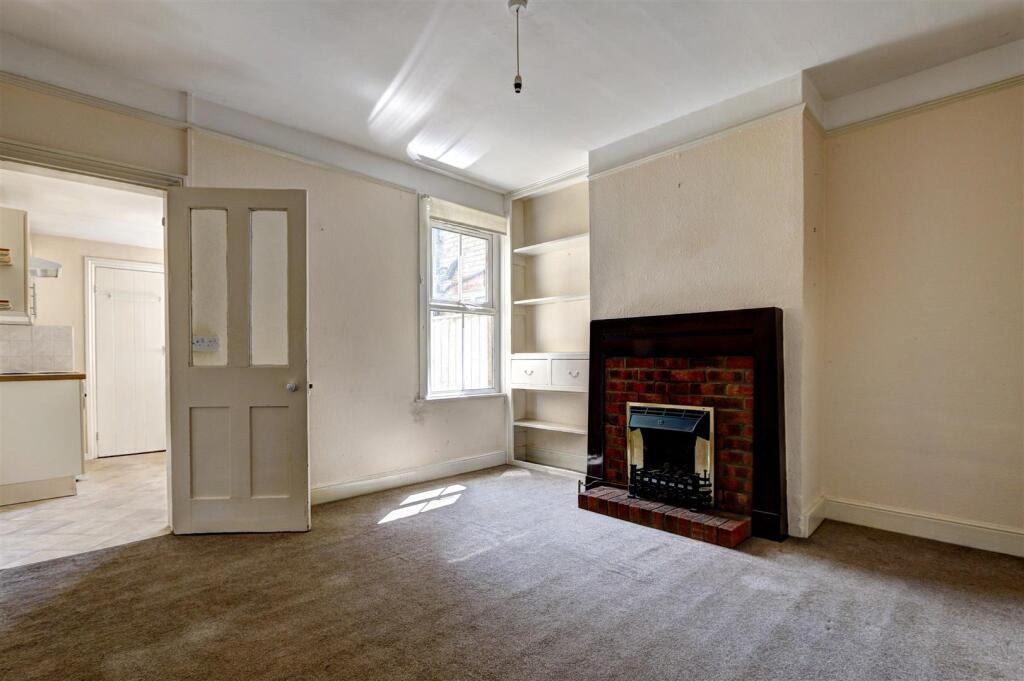 Dining Room.jpg