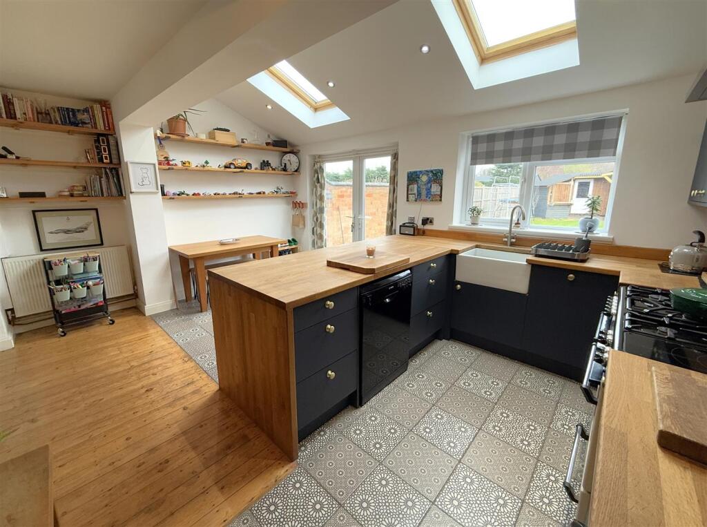 Kitchen B.JPG