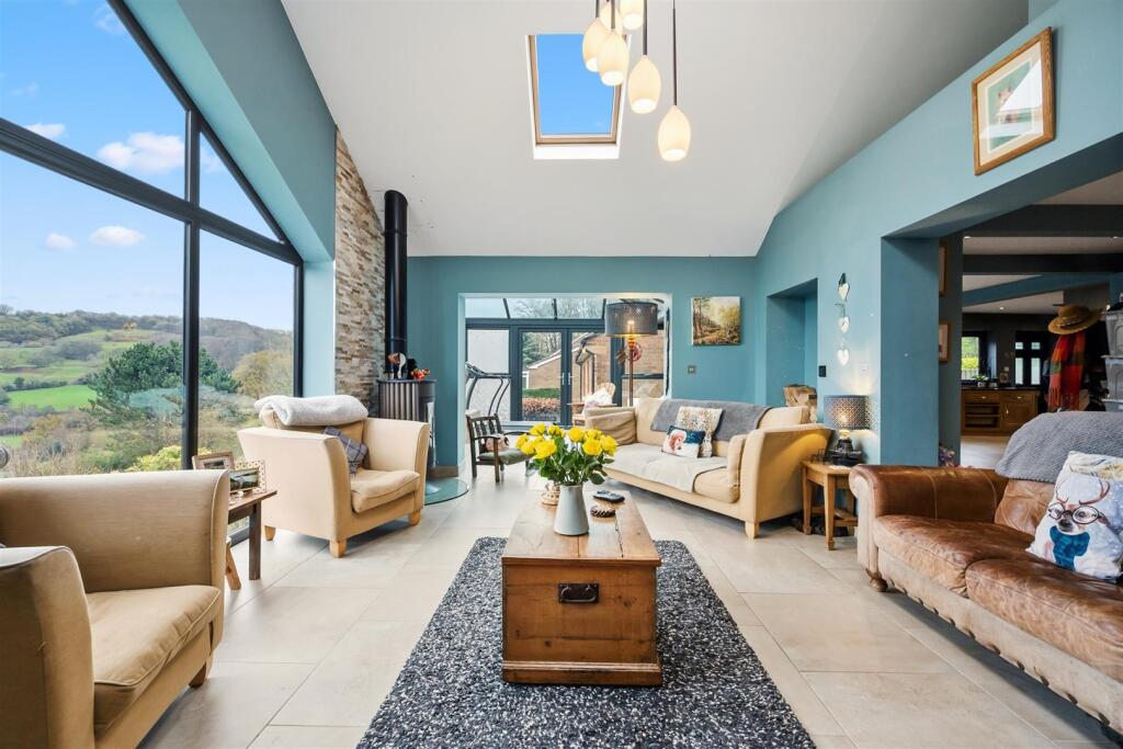 Open plan living - seating.jpg