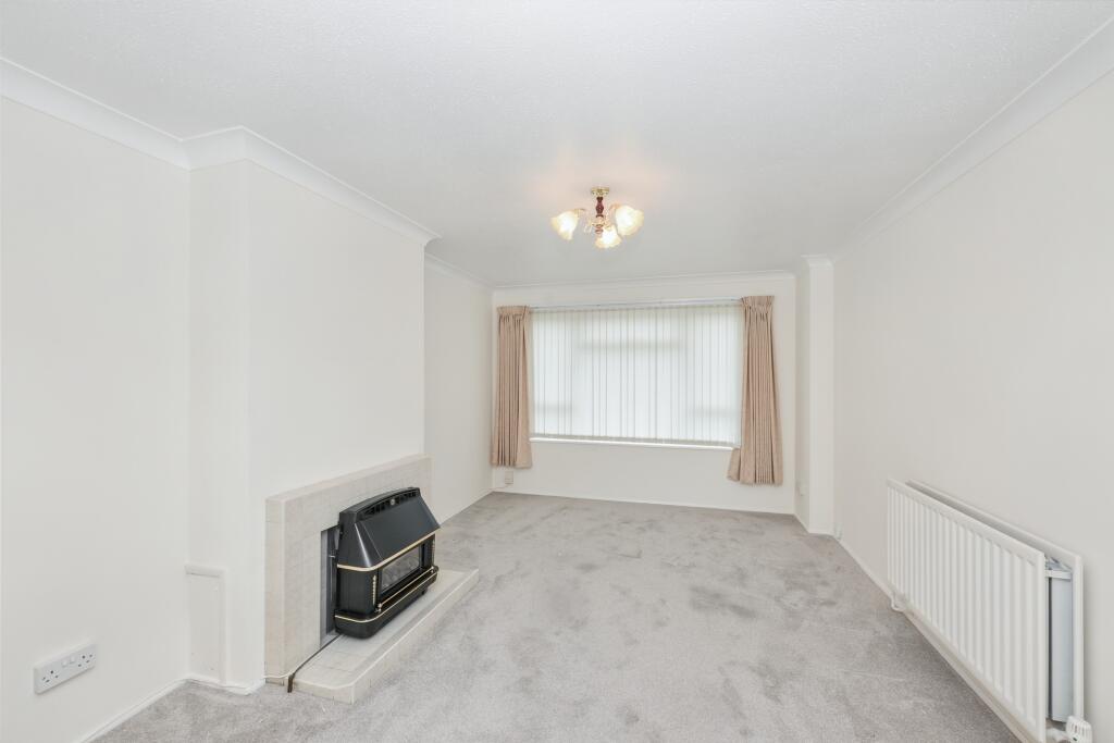 44 Downfield Road, Cheshunt, EN8 8SZ