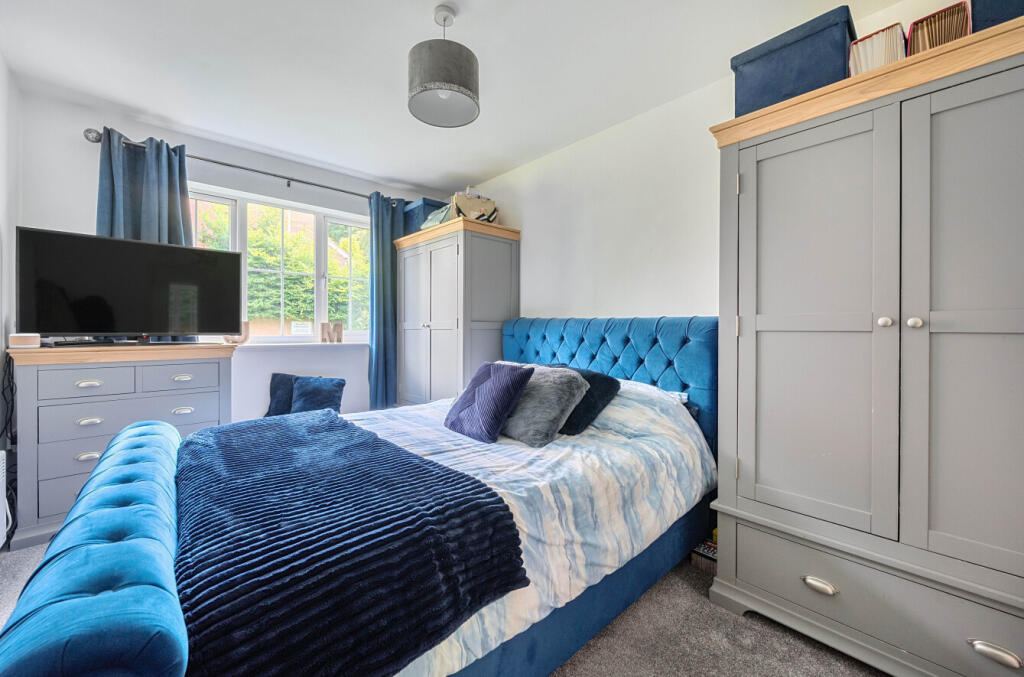 1300705-6-683d81e...